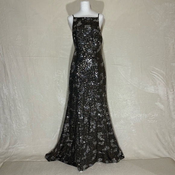 City Triangles Black Formal Evening Gown sz 13 Sequins Asymmetric Hem Backless - Picture 3 of 14
